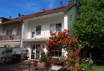 Lannesdorf - Reihenendhaus mit ausgebautem Dachgeschoss - perfekt auch für große Familien!