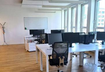 Top renoviert, flexible Mietlaufzeiten möglich ... Direkt an der Stammstrecke