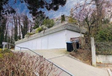 Attraktive 4,5-Seesicht-Wohnung mit großer Dachterrasse