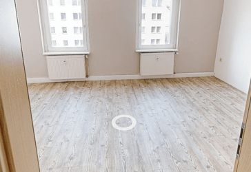 Helle, große 5-Raum-Wohnung in der City