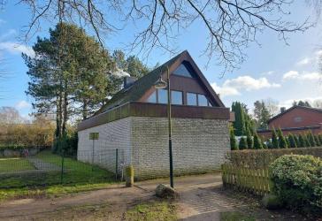 Kisdorf: Großes Einfamilienhaus in ruhiger Lage mit Potential - provisionsfrei!