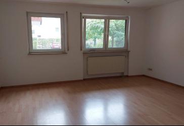 Ruhige und helle 2 Zimmerwohnung mit Stellplatz in Zentrumsnähe