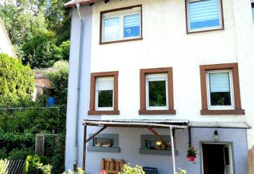 Landstuhl - Einfamilienhaus in ruhiger Lage mit schöner Aussicht