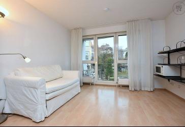 Klassisch möbliertes Apartment mit Tiefgarage und Internet in Stuttgart Feuerbach