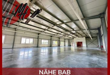 SOLITÄROBJEKT - NÄHE BAB - Lager (550 m²) & Büro-/Sozial (70 m²) & 30 x PKW-Stellplatz zu vermieten