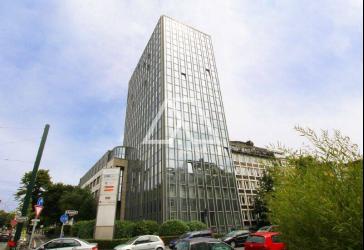 Zentrale Bürofläche im Bürohaus 'La Tour'