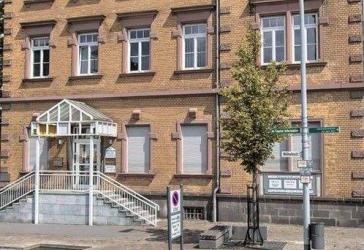 Büro-/ Praxiskomlex mit vielseitigem Nutzungspotenzial