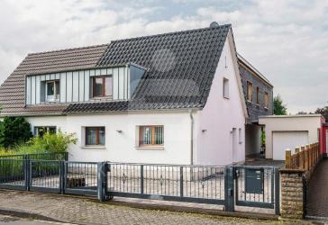 Historischer Charme trifft Moderne - Ihre Traum-Doppelhaushälfte in Leverkusen-Schlebusch!