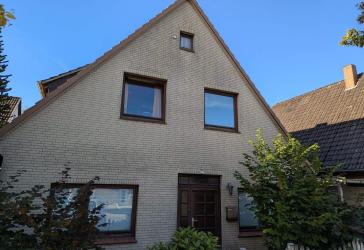 Zentral gelegenes Ein- bis Zweifamilienhaus in Beverstedt