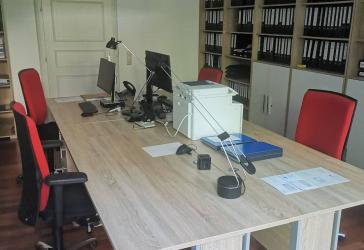 Hochwertiger Möblierter CoWorking Arbeitsplatz in Wiesbaden-Anwaltsbüro-Community