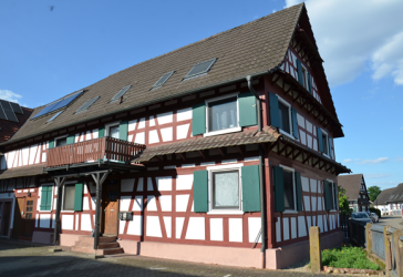 Großzügiges Anwesen mit Werkstatt in Willstätt-Hesselhurst - Viel Platz zum Wohnen und Arbeiten