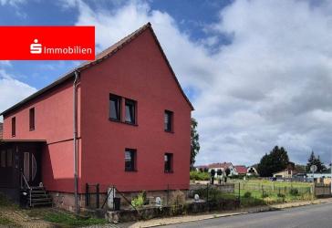 Einfamilienhaus mit großem Grundstück in Leimbach