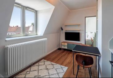 Gemütliche unbefristete 2-Zimmer-Wohnung mit offenem Wohnbereich im RIX Neukölln