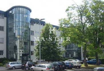 Büro mit top Anbindung in Offenbach zu vermieten