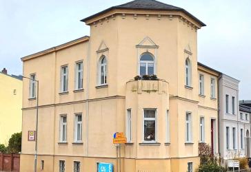 Erstklassige Stadtvilla mit 3 Wohneinheiten und Büro im Musikerviertel zu kaufen!