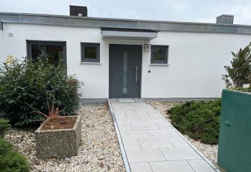 Reihenmittelhaus im Bungalowstil in attraktiver Lage im Süden von Straubing