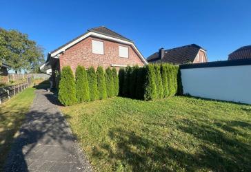 Ein bis Zweifamilienhaus, Garten ,Doppelgarage, Vollkeller – ideal für Familien oder Kapitalanleger