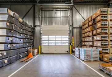ca. 5.500 m² Kaltlagerfläche mit ebenerdigen Rolltor