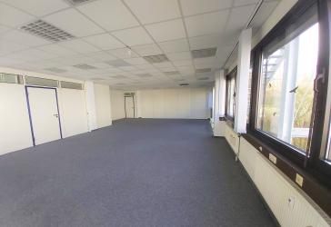Helle Bürofläche in top gepflegtem Gewerbeobjekt, Trifthof Weilheim