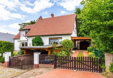 Zweifamilienhaus mit zusätzlicher Einliegerwohnung