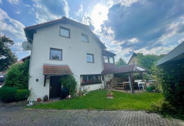 Tolles und großzügiges Einfamilienhaus in Saalfeld mit Einliegerwohnung