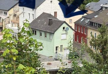 Kleines Einfamilienhaus mit Nebengebäude im Top Zustand zu verkaufen!