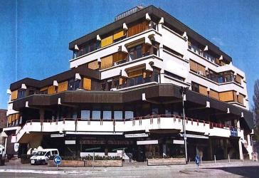 Ganze Etage (4. OG) im 'Schwanenbau' in Offenburg zu vermieten