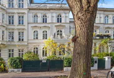 RARITÄT! Bestlage in Rotherbaum-ca. 500m zur Alster! Kernsanierte 2-Zimmer Altbauwohnung mit Balkon