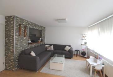 Tolle 3,5-Zimmer-Wohnung in zentraler Lage - frisch renoviert mit Wintergarten & Tiefgaragenstellplatz!