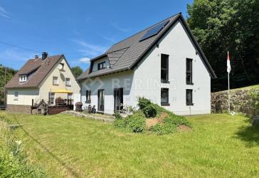 NEUWERTIGES EINFAMILIENHAUS IN IDYLLISCHER LAGE | HILCHENBACH-DAHLBRUCH