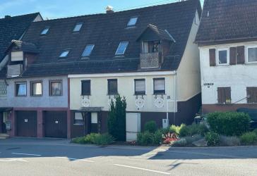 Familienfreundliches Mehrfamilienhaus mit Terrasse in Haiterbach