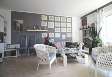 Kapitalanlage mit Mietsteigerungspotenzial: 4-Zimmer-Wohnung mit Balkon in ruhiger Lage