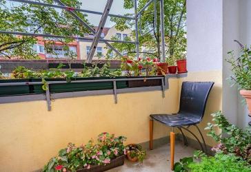 Kapitalanlage mit Bestandssicherheit - Vermietete 3-Zimmer-Altbauwohnung