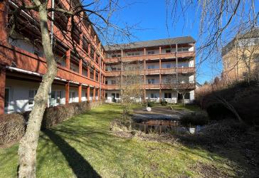 Helle u. gepflegte 2 Raum WE mit Balkon o. Terrasse im barrierefreien Betreuten Wohnen - Am Austelpark in Zwönitz
