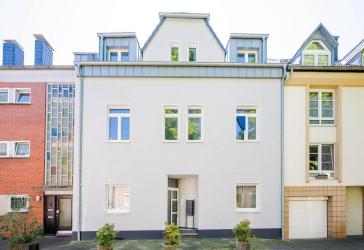 Attraktives, vollvermietetes Mehrfamilienhaus in Düsseldorf-Kaiserswerth