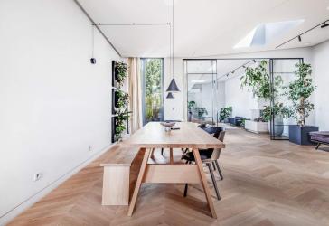 Exklusives Familien-Dachgeschoss im ruhigen Gartenhaus - Luxus Ausstattung mit Dachterrasse