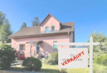 Verkauft - Zweifamilienhaus auf großzügigem Grundstück in guter Lage