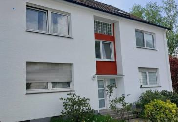 Mehrfam. Haus mit 14 Wohnungen und 8 Garagen in Wuppertal