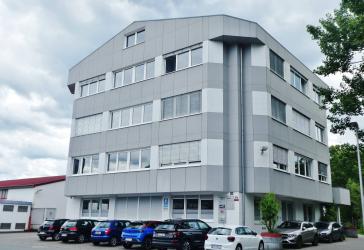 GANESHA-IMMOBILIEN...schönes helles Büro in einem Bürogebäude für Ihr Unternehmen zu vermieten !