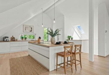 Elegante Maisonette im Neubau: Ihr Traum aus Holz und Licht