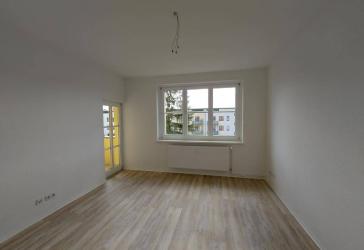 *Ihre neue, sanierte Wohnung in Cracau*