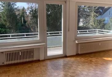 In Düsseldorf: Gepflegte, helle 3-Zimmer-Wohnung mit Balkon
