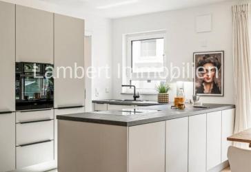 Energieeffiziente drei Zimmer-Wohnung mit Balkon und Tiefgarage in Wiesbaden Biebrich