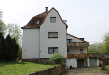 Naturliebhaber und Investoren aufgepasst , 1,7 ha Grundstück mit Mehrfamilienhaus + großer Scheune