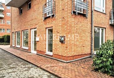 Attraktive Kapitalanlage: Geteilte Gewerbeeinheit mit Tiefgaragenstellplatz direkt am Yachthafen!