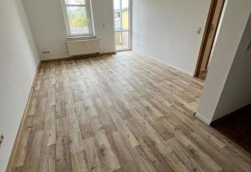 Schöne geräumige 2 Raum Wohnung mit Balkon Lichtenstein zu vermieten