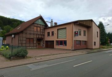 Wohn- und Gewerbeimmobilie mit vielseitigem Nutzungspotenzial in Porta Westfalica-Lerbeck
