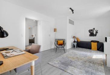 Erstbezug: Moderne Dachgeschoss-Wohnung im beliebten Uerdingen.