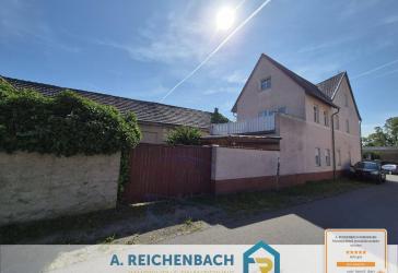Platz für die ganze Familie - Charmantes Zweifamilienhaus + Lehmhaus und Scheune in Krippehna zu verkaufen!