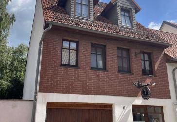 Großzügiges Wohnhaus mit Garage und Garten im Zentrum von Haldensleben